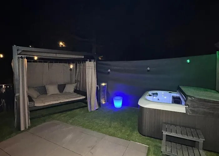 아파트 Ays-spa, Whirlpool & Sauna 이제를론